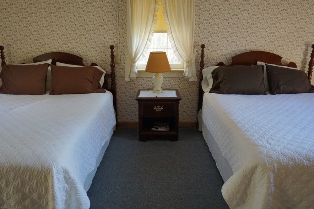 The Chipman Inn Ripton Екстериор снимка