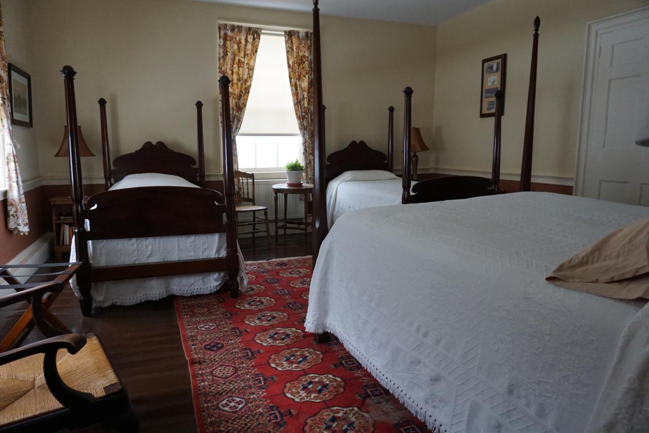 The Chipman Inn Ripton Екстериор снимка